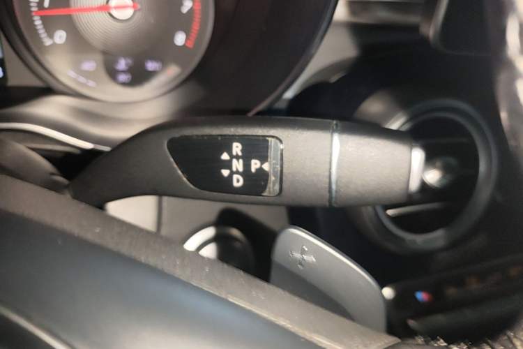 Used Mercedes-Benz GLC 2019 GLC 200 L 4MATIC Gear Lever