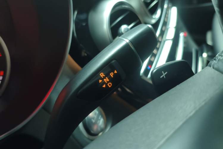 Used Mercedes-Benz GLC 2019 GLC 200 L 4MATIC Gear Lever