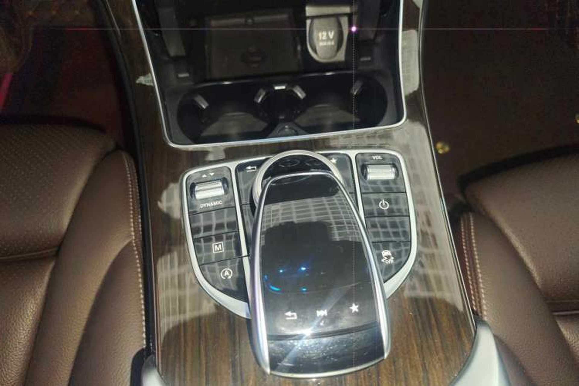 Used Mercedes-Benz GLC 2019 GLC 260 L 4MATIC Luxury Model Gear Lever