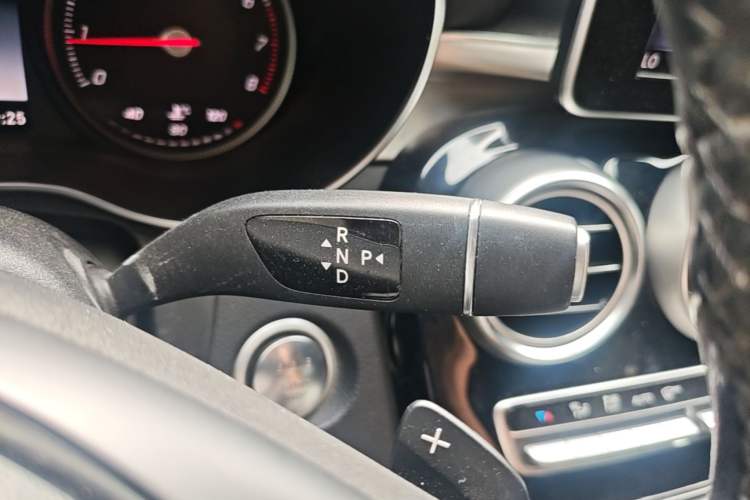 Used Mercedes-Benz GLC 2019 GLC 200 L 4MATIC Gear Lever