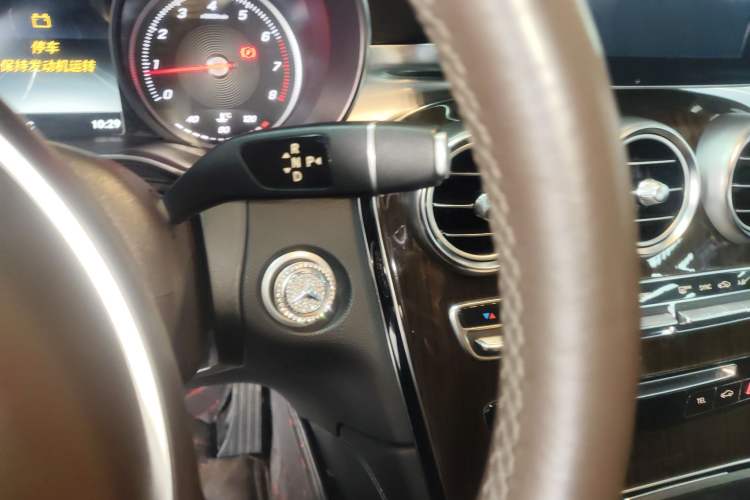 Used Mercedes-Benz GLC 2019 Facelift GLC 260 L 4MATIC Luxury Model Gear Lever
