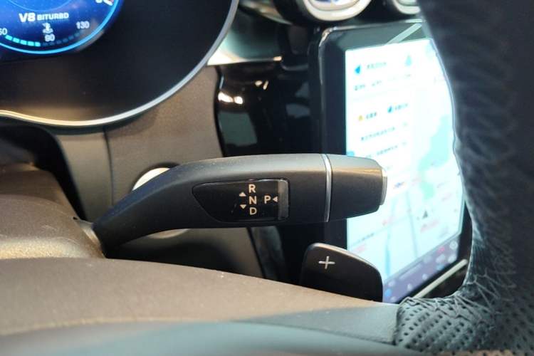 Used Mercedes-Benz GLC 2019 GLC 260 L 4MATIC Luxury Model Gear Lever