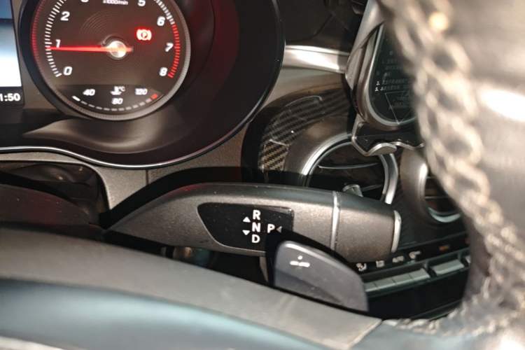 Used Mercedes-Benz GLC 2019 GLC 200 L 4MATIC Gear Lever