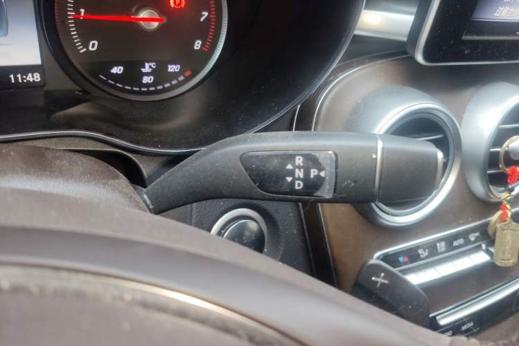 Used Mercedes-Benz GLC 2019 GLC 300 L 4MATIC Dynamic Model Gear Lever