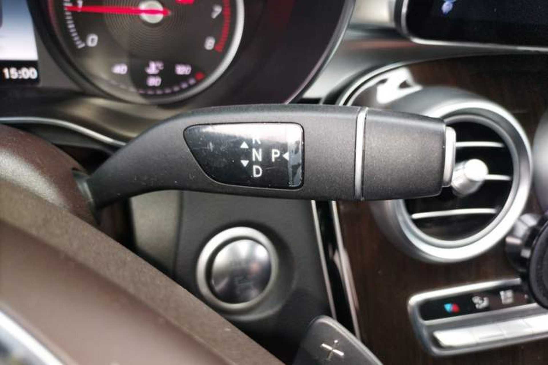 Used Mercedes-Benz GLC 2019 GLC 260 4MATIC Dynamic Edition Gear Lever