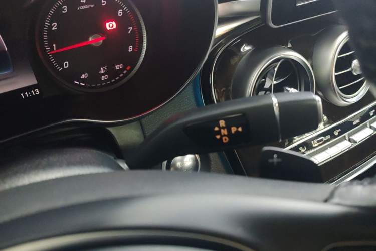 Used Mercedes-Benz GLC 2019 Facelift GLC 260 L 4MATIC Luxury Model Gear Lever