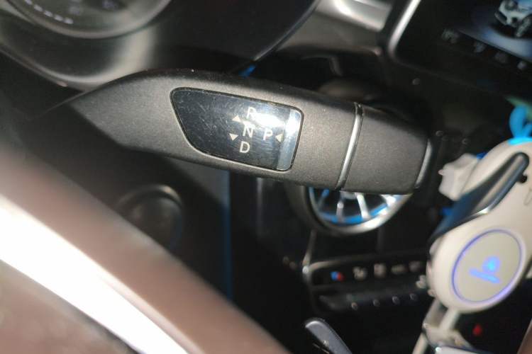 Used Mercedes-Benz GLC 2019 GLC 200 L 4MATIC Gear Lever