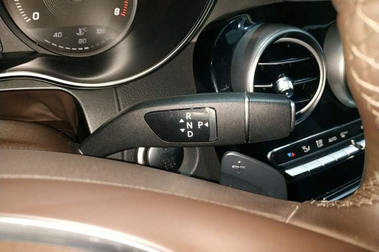 Used Mercedes-Benz GLC 2019 GLC 200 L 4MATIC Gear Lever