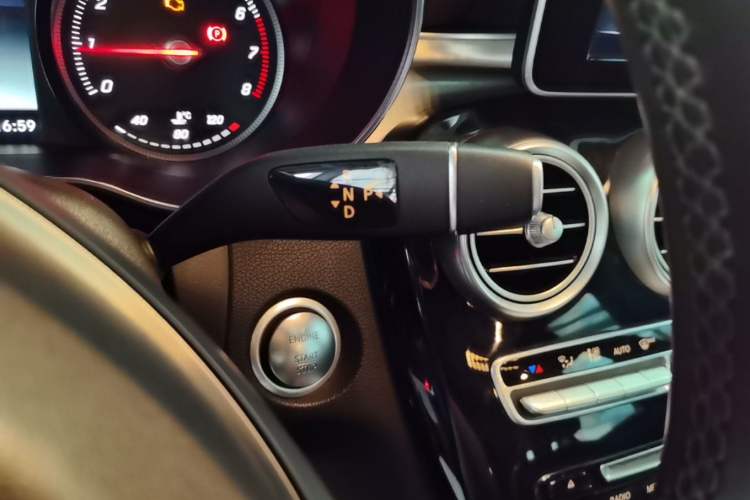 Used Mercedes-Benz GLC 2019 GLC 200 L 4MATIC Gear Lever