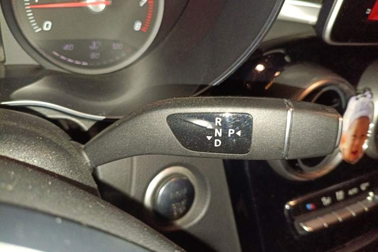 Used Mercedes-Benz GLC 2019 GLC 200 4MATIC Gear Lever