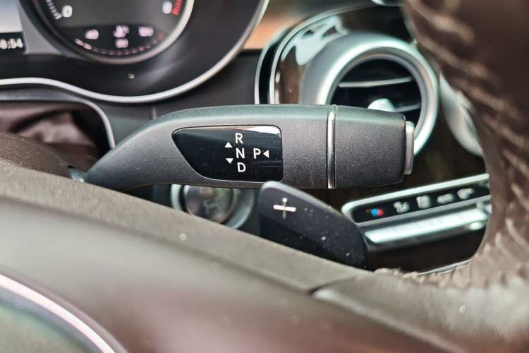 Used Mercedes-Benz GLC 2019 Facelift GLC 260 L 4MATIC Luxury Model Gear Lever