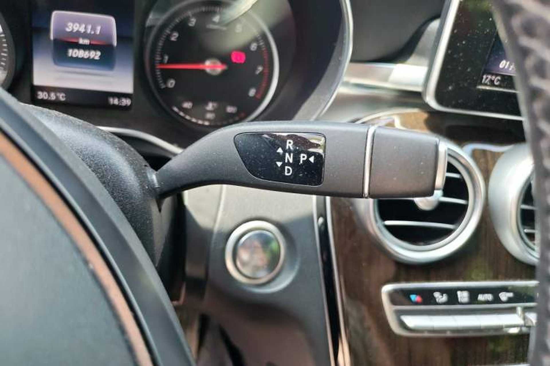 Used Mercedes-Benz GLC 2019 Facelift GLC 260 L 4MATIC Luxury Model Gear Lever