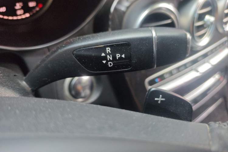 Used Mercedes-Benz GLC 2019 Facelift GLC 260 L 4MATIC Luxury Model Gear Lever