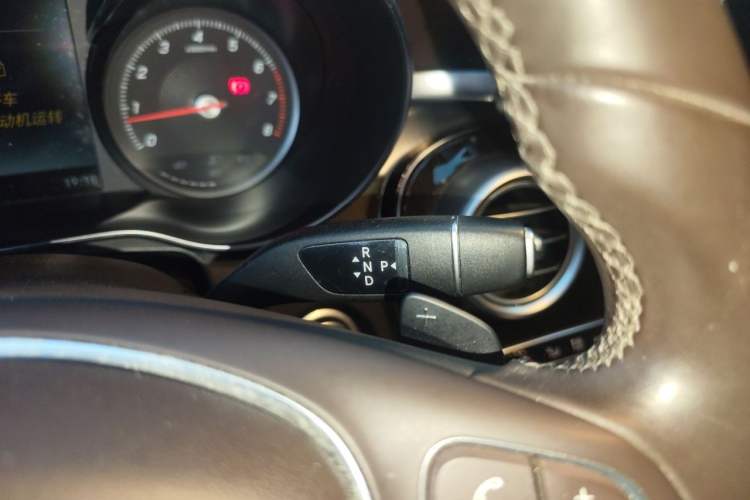 Used Mercedes-Benz GLC 2019 Facelift GLC 260 L 4MATIC Luxury Model Gear Lever
