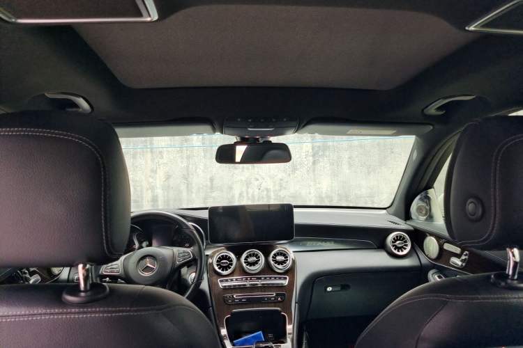 Used Mercedes-Benz GLC 2019 GLC 260 L 4MATIC Dynamic Model Headliner