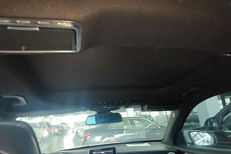 Used Mercedes-Benz GLC 2019 GLC 260 L 4MATIC Dynamic Model Headliner