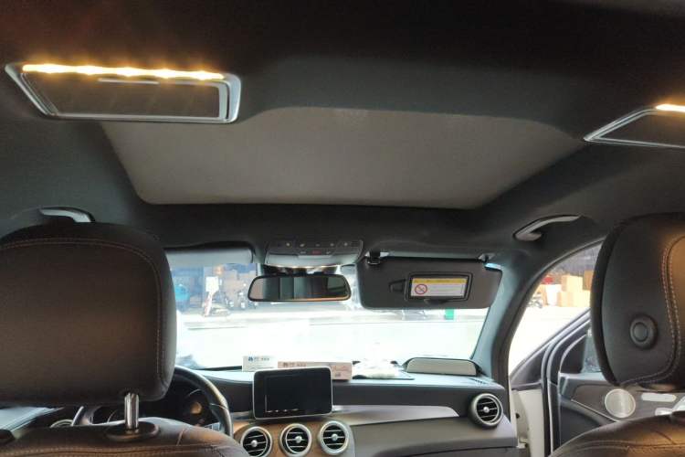 Used Mercedes-Benz GLC 2019 GLC 300 L 4MATIC Dynamic Model Headliner