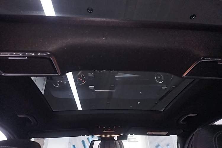 Used Mercedes-Benz GLC 2019 GLC 260 L 4MATIC Dynamic Model Headliner