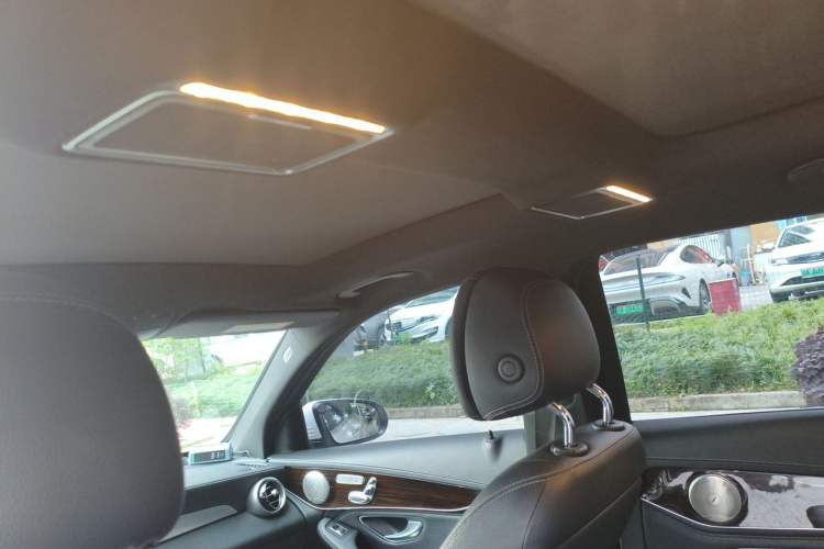 Used Mercedes-Benz GLC 2019 GLC 260 L 4MATIC Dynamic Model Headliner