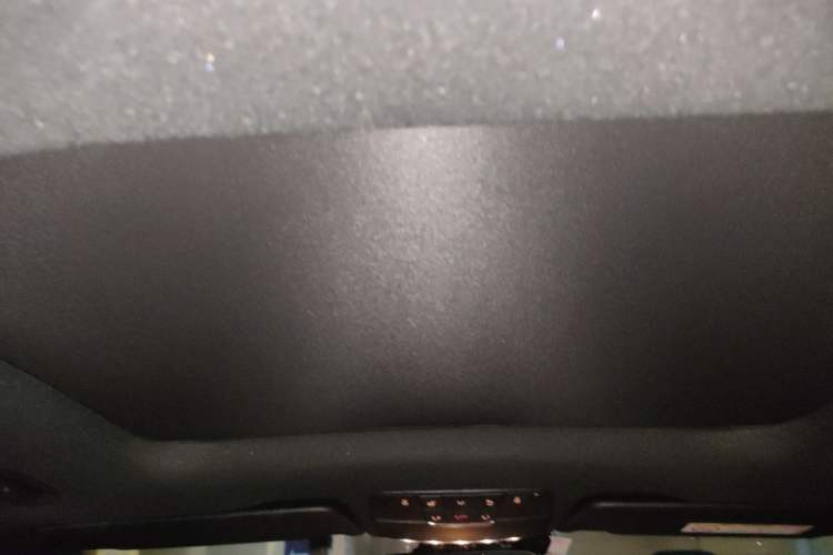 Used Mercedes-Benz GLC 2019 GLC 260 L 4MATIC Dynamic Model Headliner