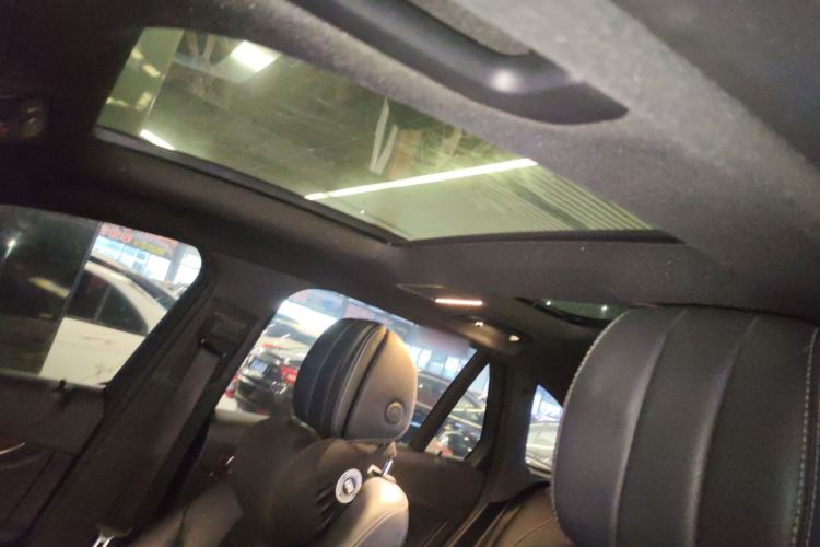 Used Mercedes-Benz GLC 2019 GLC 300 L 4MATIC Dynamic Model Headliner