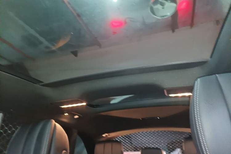 Used Mercedes-Benz GLC 2019 GLC 300 L 4MATIC Dynamic Model Headliner