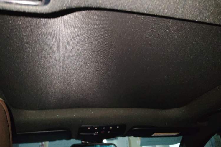 Used Mercedes-Benz GLC 2019 GLC 260 L 4MATIC Dynamic Model Headliner