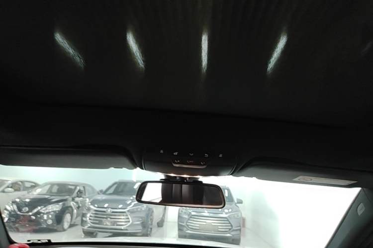 Used Mercedes-Benz GLC 2019 GLC 260 L 4MATIC Dynamic Model Headliner
