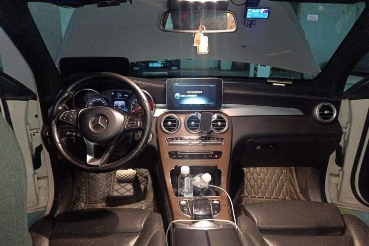 Used Mercedes-Benz GLC 2019 GLC 300 L 4MATIC Luxury Model Headliner
