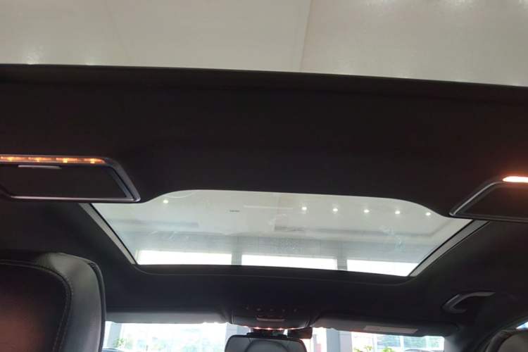 Used Mercedes-Benz GLC 2019 GLC 200 L 4MATIC Headliner