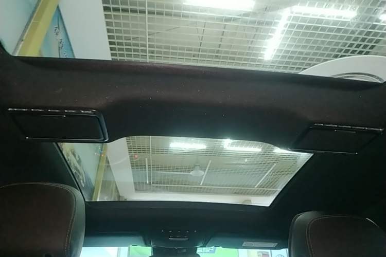 Used Mercedes-Benz GLC 2019 Facelift GLC 260 L 4MATIC Luxury Model Headliner