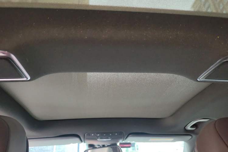 Used Mercedes-Benz GLC 2019 Facelift GLC 260 L 4MATIC Luxury Model Headliner