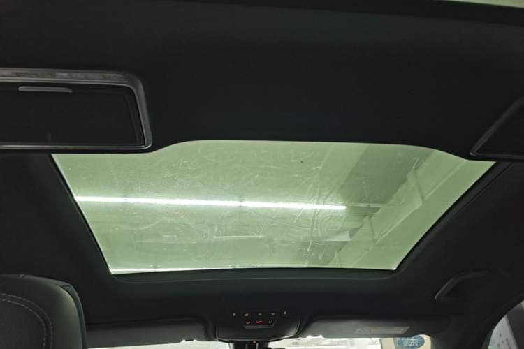 Used Mercedes-Benz GLC 2019 GLC 260 L 4MATIC Dynamic Model Headliner