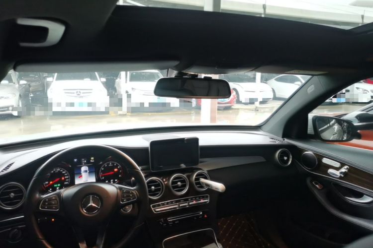 Used Mercedes-Benz GLC 2019 GLC 260 L 4MATIC Dynamic Model Headliner