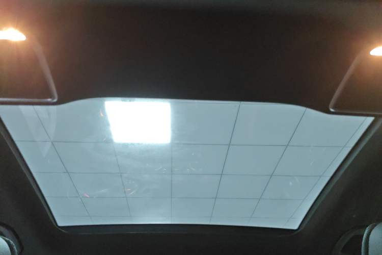 Used Mercedes-Benz GLC 2019 GLC 260 L 4MATIC Dynamic Model Headliner