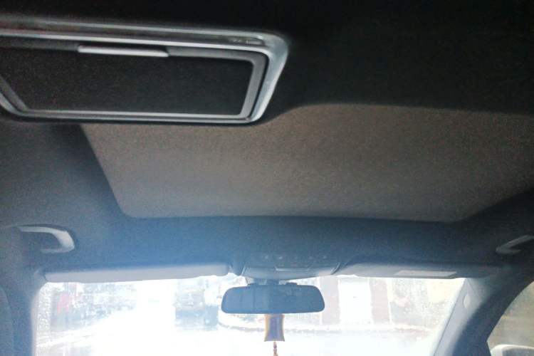 Used Mercedes-Benz GLC 2019 GLC 260 L 4MATIC Dynamic Model Headliner