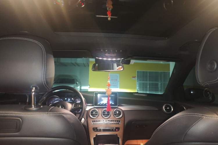 Used Mercedes-Benz GLC 2019 GLC 300 L 4MATIC Dynamic Model Headliner