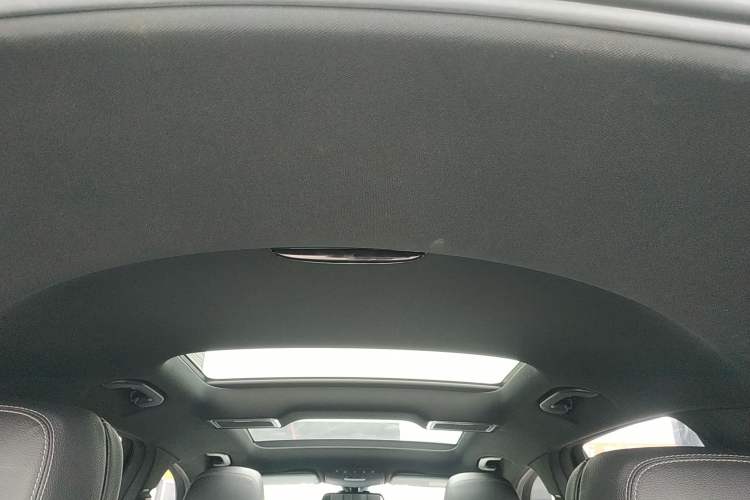 Used Mercedes-Benz GLC 2019 GLC 260 L 4MATIC Dynamic Model Headliner