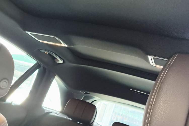 Used Mercedes-Benz GLC 2019 Facelift GLC 260 L 4MATIC Luxury Model Headliner