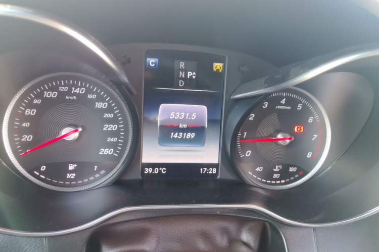 Used Mercedes-Benz GLC 2019 GLC 260 L 4MATIC Dynamic Model Instrument Cluster