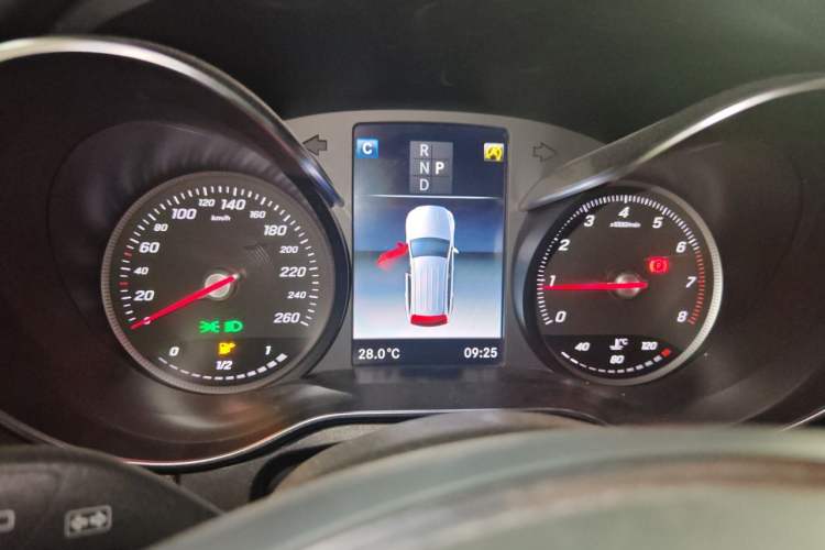Used Mercedes-Benz GLC 2019 Facelift GLC 260 L 4MATIC Luxury Model Instrument Cluster