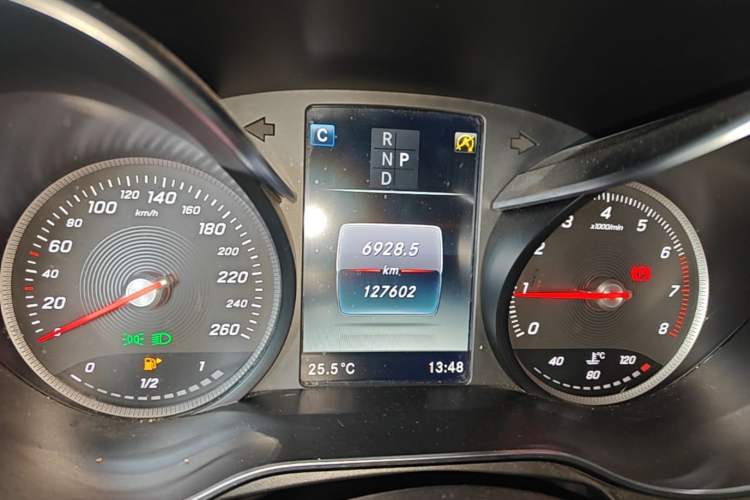 Used Mercedes-Benz GLC 2019 GLC 260 L 4MATIC Dynamic Model Instrument Cluster