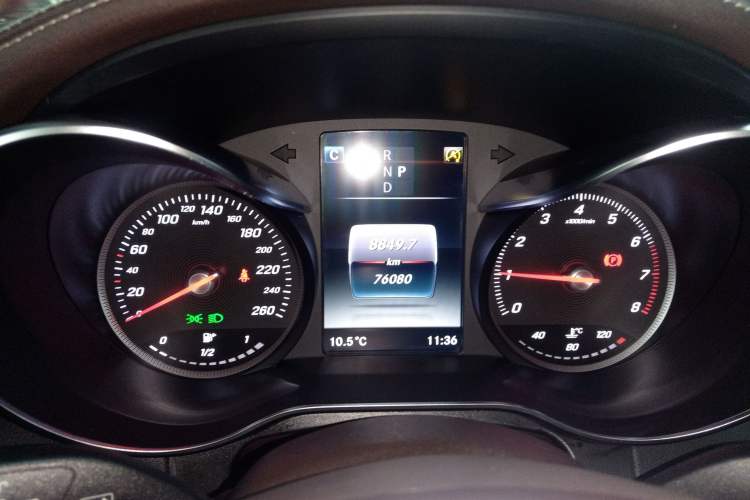 Used Mercedes-Benz GLC 2019 GLC 260 L 4MATIC Luxury Model Instrument Cluster