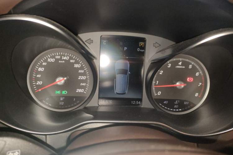 Used Mercedes-Benz GLC 2019 GLC 260 L 4MATIC Dynamic Model Instrument Cluster