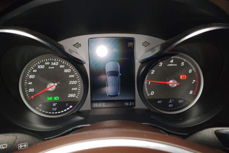 Used Mercedes-Benz GLC 2019 GLC 260 L 4MATIC Dynamic Model Instrument Cluster