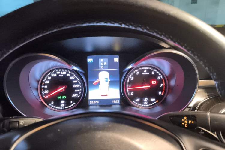 Used Mercedes-Benz GLC 2019 Facelift GLC 260 L 4MATIC Luxury Model Instrument Cluster