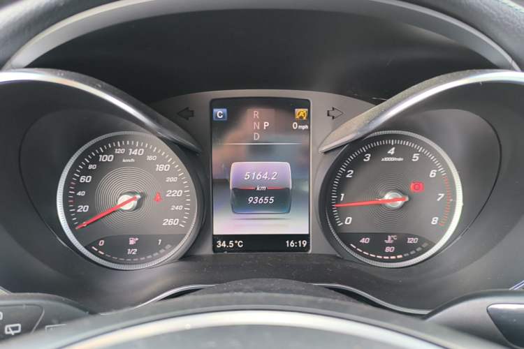 Used Mercedes-Benz GLC 2019 Facelift GLC 260 L 4MATIC Luxury Model Instrument Cluster