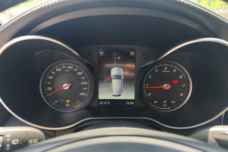 Used Mercedes-Benz GLC 2019 GLC 260 L 4MATIC Luxury Model Instrument Cluster