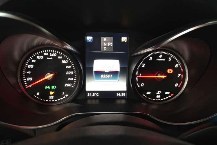 Used Mercedes-Benz GLC 2019 GLC 260 L 4MATIC Luxury Model Instrument Cluster