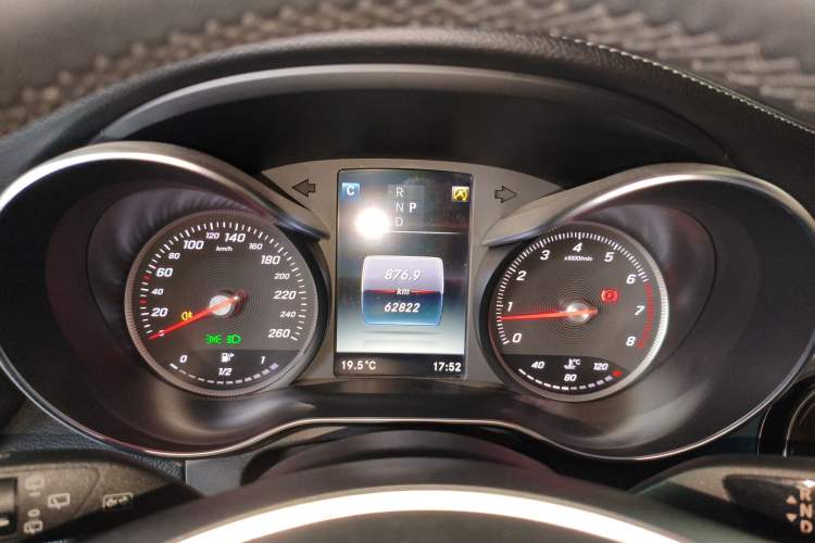 Used Mercedes-Benz GLC 2019 Facelift GLC 260 L 4MATIC Luxury Model Instrument Cluster